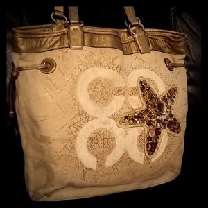 HOST PICK 🎊 Coach Audrey Limited Edition